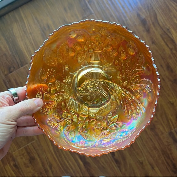 Vintage Fenton Marigold Peacock and Urn Carnival Glass Bowl 8” - Picture 8 of 8